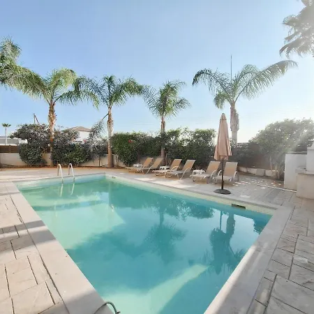 Lynn Chill Out Seaview Villa Ayia Napa