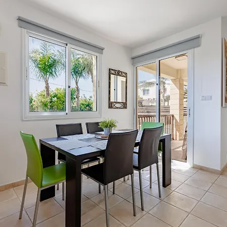 Lynn Chill Out Seaview Villa Ayia Napa